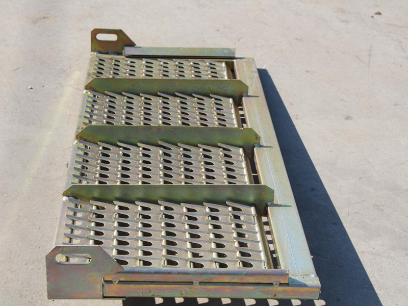 小麥?zhǔn)崭顧C篩片